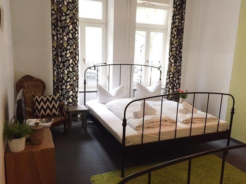 Pension Absolut Berlin Bagian luar foto