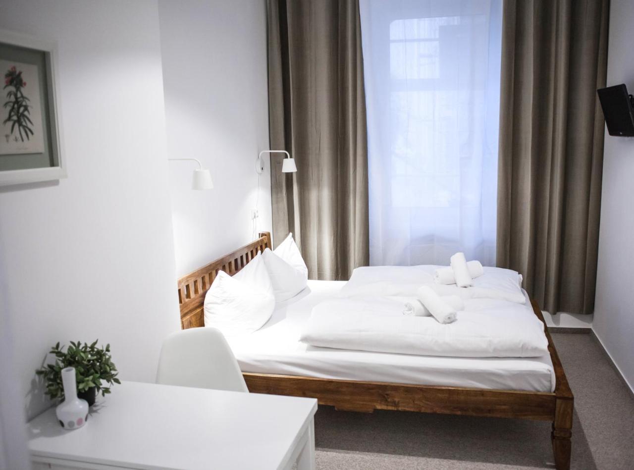 Pension Absolut Berlin Bagian luar foto
