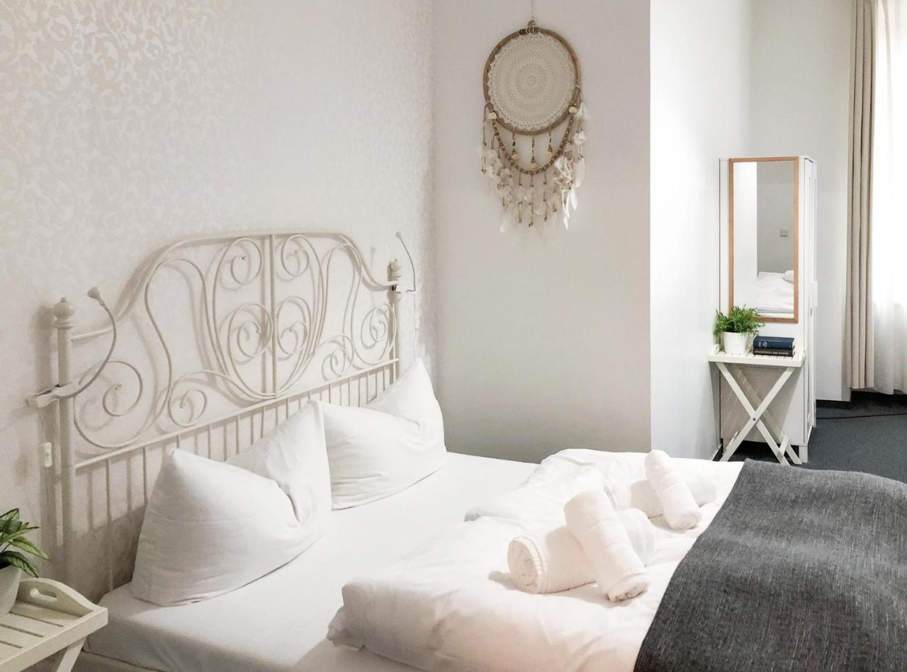 Pension Absolut Berlin Bagian luar foto