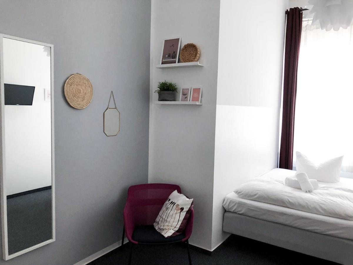 Pension Absolut Berlin Bagian luar foto
